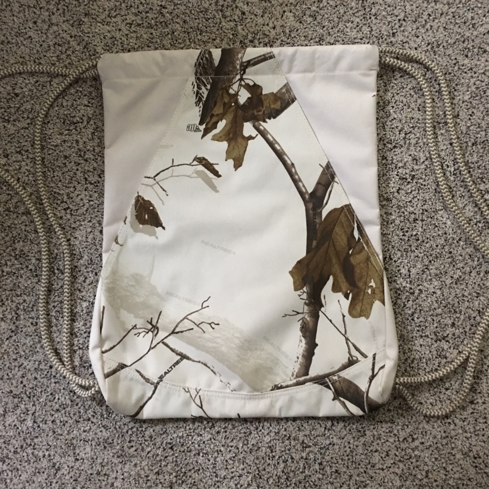 White camo drawstring bag